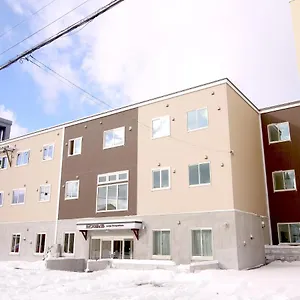 Koropokkuru Guest house