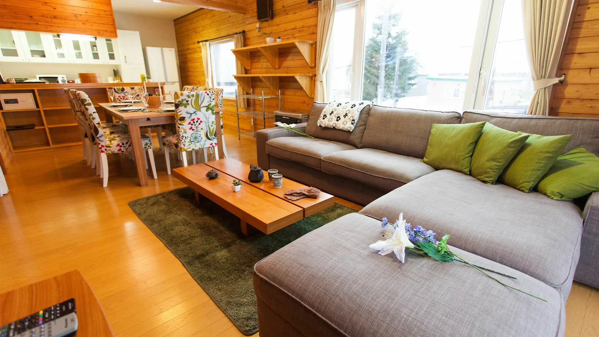 Powder Cottage Ōmagari Chalet